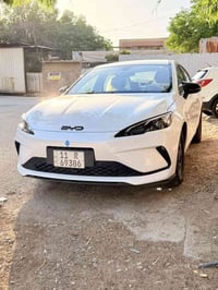 سيل 05 مكفوله من الشخط ماشيه 3000 بيها داش كام ازدوم M660  أربع كاميرا...