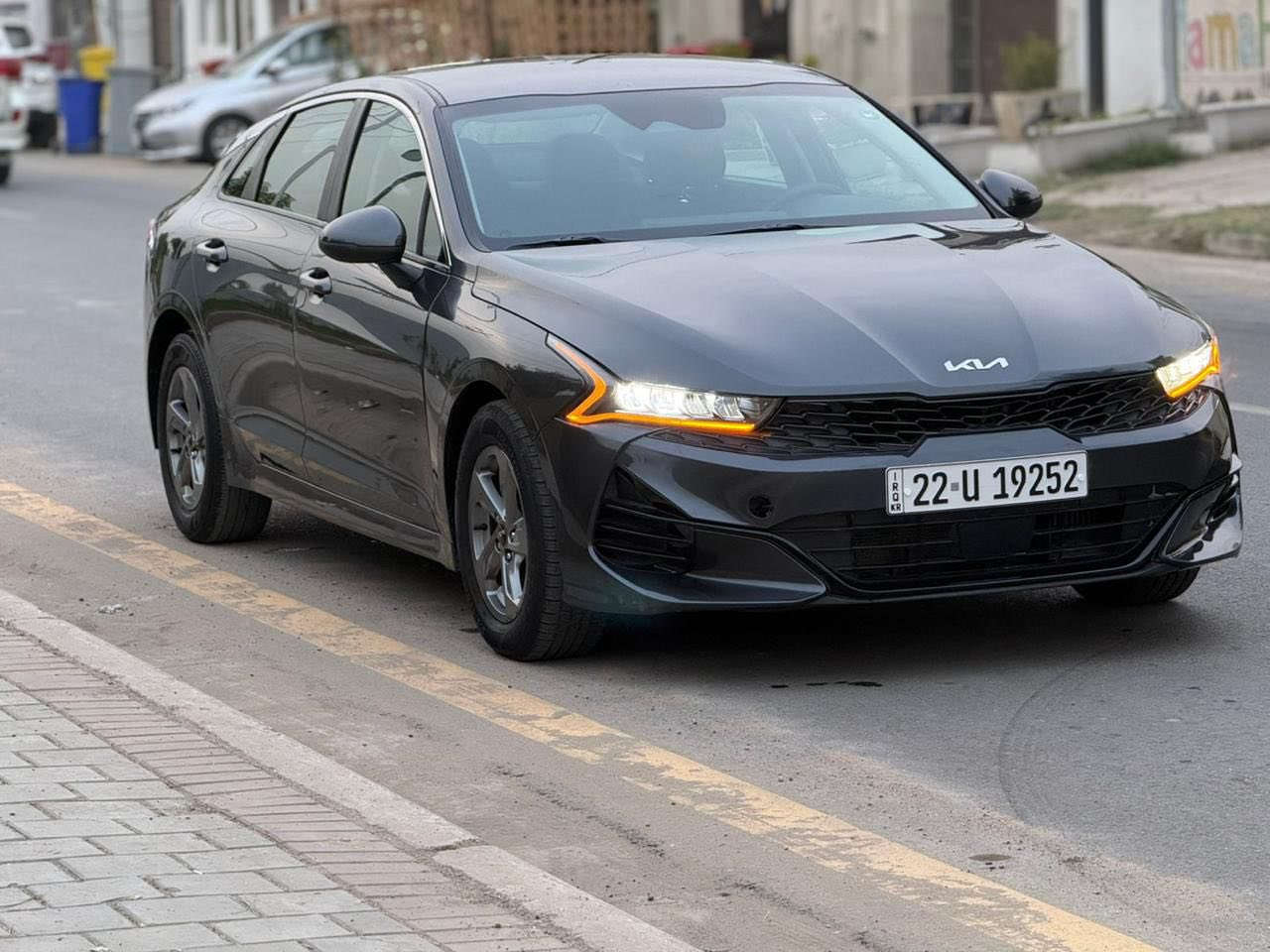 K5 موديل 2023

للبيع K5 وارد امريكي موديل 2023

حادث موضح بالصور 

شواصي لغود راديترات كلها مكفولة على وضع الشركة

محرك كير مكفول 

سعر 158 ورقة 

بصمة تشغيل وابواب بصمة وتشغيل عن بعد 

محرك 1600 تيربو 

رادار نقطة عمياء تحديد مسار توقف ذاتي

رقم اربيل الجديد فحص وهزة جديد 

مكان السيارة بغداد الكرخ قرب شارع مطار بغداد الدولي 

***********
