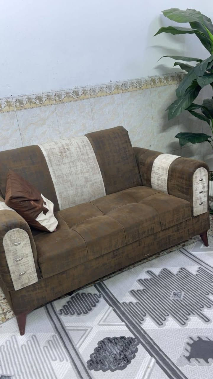 7 مقعد 💺  ثكيل مو سوكي  بدون ضرر  السعر  
240 ....*********** واتساب
