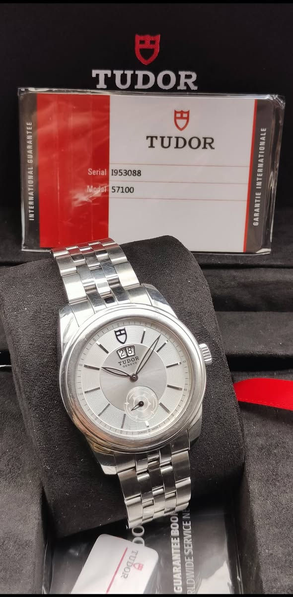 بسم الله الرحمن الرحيم ... 🌿

                                        🇨🇭 TUDOR 🇨🇭
تيودور گلامور
المنشأ #سويسري #اصلي
اوتوماتيك
#علبة #گرنتي #كتلوك
قطر 42mm
🔴 السعر 1450$ 🔴
رقم واتس *********** ☎️
🚛 يوجد توصيل 🚛
