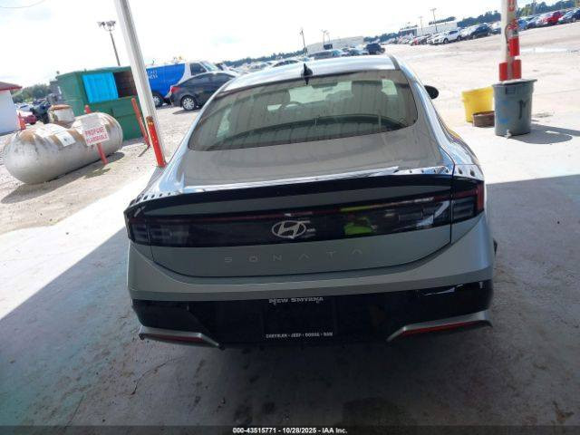 السلام عليكم سوناتا 2024 وارد امريكي سيارة حالياً بل طريق توصل شهر ثاني يوم 8 سيارة ضرر دعامية فقط كما موضح بل صور وطاك بية ايرباك سعر 150 ورقة تريد تدخلة شهداء تريد حرة بدون تصليح  *********** ناصرية
