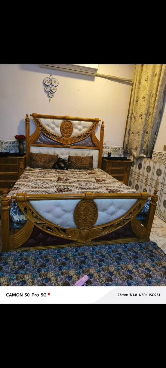 عندي غرفة صاج عراقي 7 قطع ماخذتها ب3/ ونص اريدها بمليونين و800 مابيها ضرر مكانها نجف حي المهندسين


**إذا كنت صاحب هذا الإعلان وتريد حذفه لأي سبب، رجاءا أرسل رسالة إلى الدعم الفني**