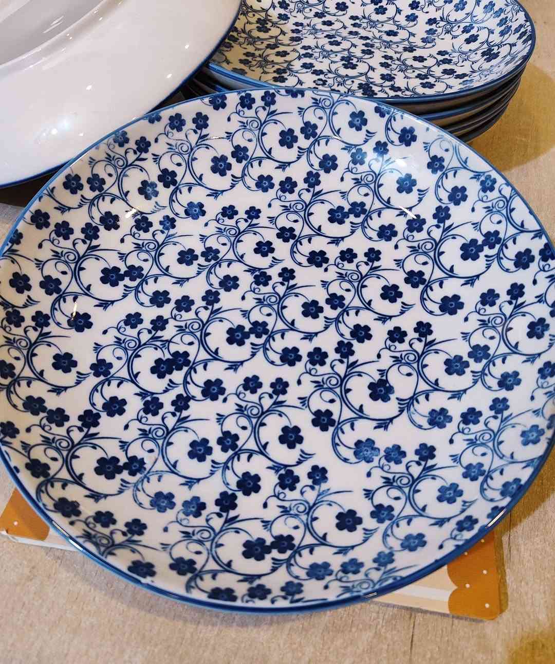 بسم الله ماشاء الله 
#الجمال_والذوق_والاناقة  #الازرك_المنقوش 🤩😻🥳🥰

#1ملاحظة_مهمة يتم تصوير طلبكم فديو بعد الحجز للتأكد من البضاعة وهذا ليميزنه ☺️ 🤝 
 
#ملاحظة_اخرى_مهمة القياسات والاسعار مع الصور وايضا يوجد دفتر تحت المنتج لتوضيح القياسات وتدللون 🤝 🌹
 @أبرز المعجبين

#توصيل_لكل العراق 3 الاف دينار
 🥳

#فرفوري_فناجين_كوابة #فرفوري_وردي_ازرق_بوهيمي_اسباني_بايركس_كلشي_وكلاشي_اماعين_كاسات_مثارد_مناسف_ابلام


**إذا كنت صاحب هذا الإعلان وتريد حذفه لأي سبب، رجاءا أرسل رسالة إلى الدعم الفني**