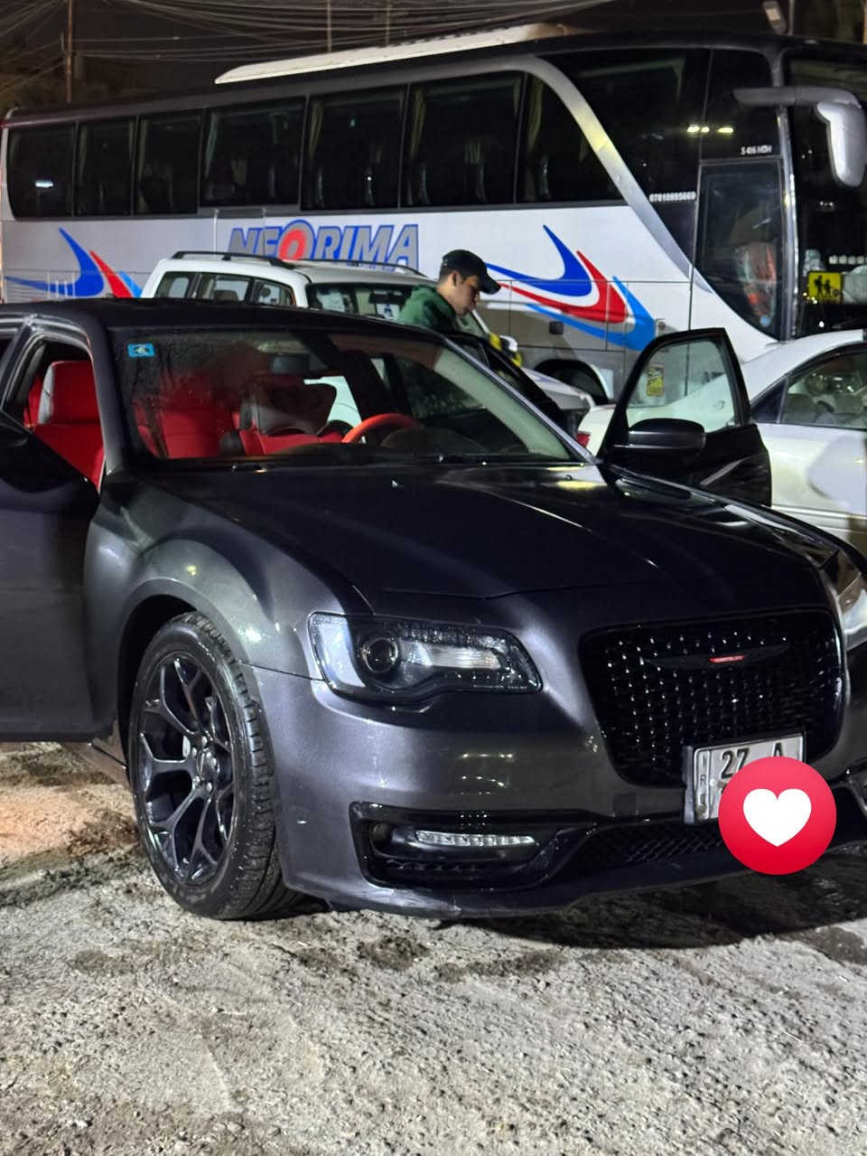 السلام عليكم ، اوباما 300s ومعروف شنو مواصفات الS معلاية 19-  22  (تسجلت بقرار المرور الجديد ١٠٢ وكملت معاملتها )   ماشية 68  حادثها من امريكا جاملغ سايق …. وهنا بالعراق انضرب الجاملغ عكس السايق ضربه  خفيفة بدون دواخل  صار بي صبغ تقريباً شبر ، السيارة نظيفة واستخدامها داخلي 
للتواصل  العنوان : ناصرية مركز 
السعر : 210 وبي مجال بسيط 
متوفر اتصال و واتس 
***********
