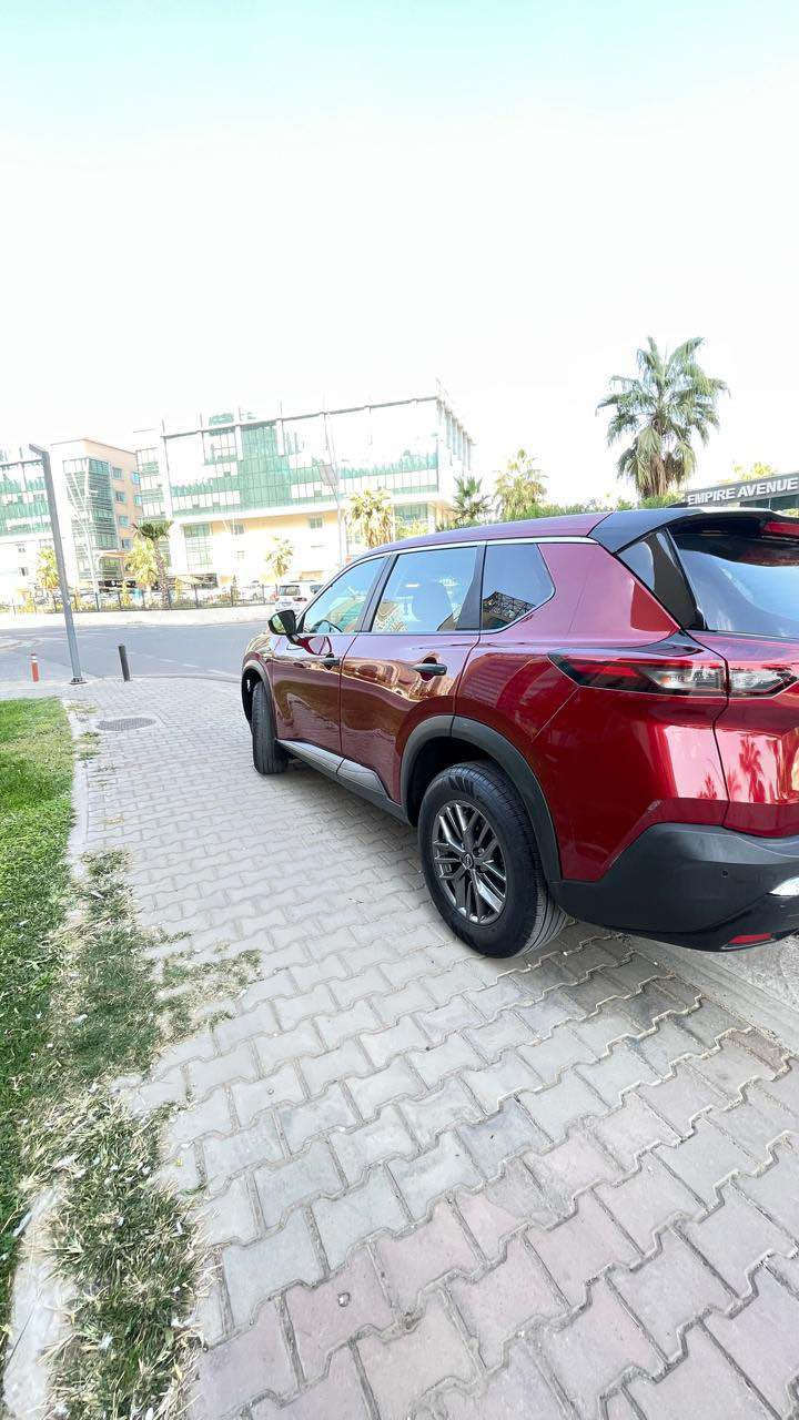 نيسان رؤگ 2022. سئ پستن دووپارچةي  سبوغة پيش و پشتي كةپسة رةقةم و سةنةوي نوئية گئرو مةكينة بةشةرتة سعر 145$ وةرةقة ژ.م *********** أربيل, العراق
