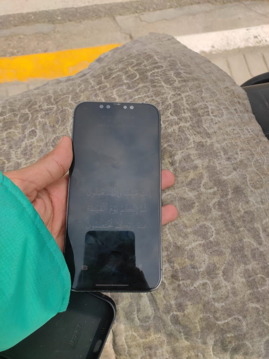 ايفون 12 برو ماكس 
نضيف كلش كلش 
بطاريه 85 ما مبدله ولا معلايه ولا شي 
جهاز بعده عل بلاد 
ذاكره 256
جهاز نضيف ومال بيت 
مكاني بصره تنومه قضاء شط العرب 
يوجد توصيل بغداد فقط 
"مكلف بالنشر" غير متوفر ماسنجر فقط واتساب 
*********** رقم صاحب المباي 
سعره 550 الف دينار عراقي 
او مراوس بمبايل الترا 23 او 22
