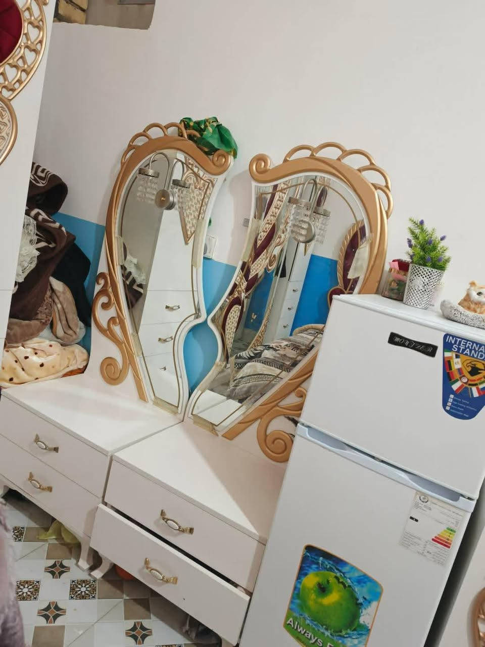 غرفه تركي. اخت الجديده. كامله 10 قطع. ***********
