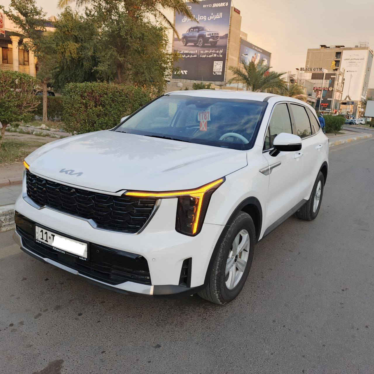 السلام عليكم
سورنتو 2025  LX
سيارة 2500
7 راكب 
ضربة جاملغ وبنيد/ تبديل قطع بلادي 

للاستفسار ***********
