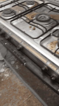 طباخ للبيع مصري ٥ اعيون وفرن شغال السعر ١٥٠ الف ***********
