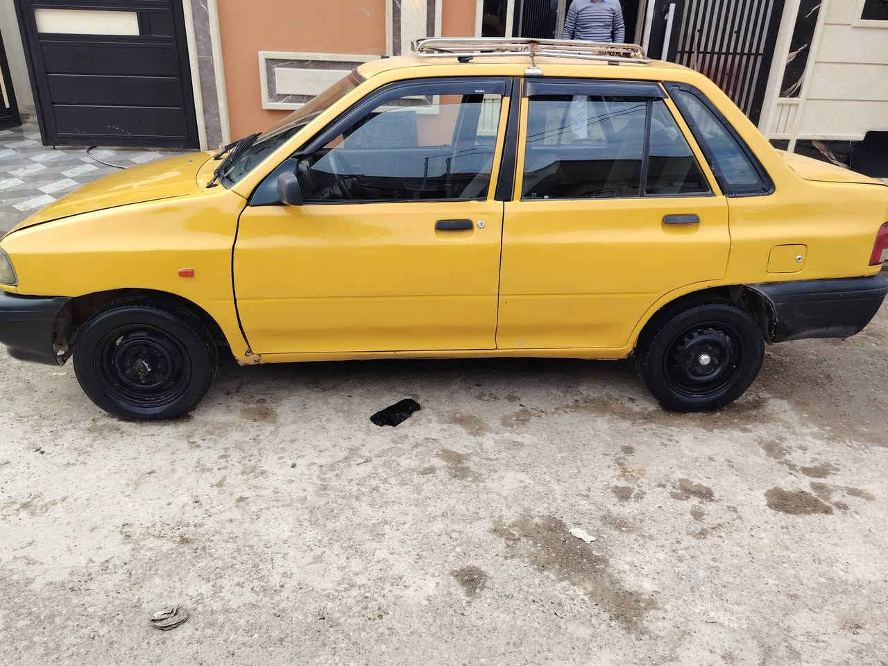 السعر 12 ورقه وبيها مجال العنوان موصل سماح***********/***********
