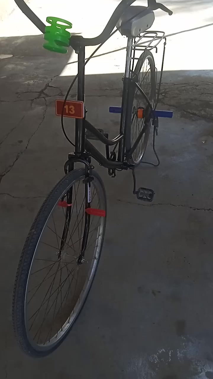 السلام عليكم بايسكل للبيع حجم 27
السعر ب 60وبي مجال


**إذا كنت صاحب هذا الإعلان وتريد حذفه لأي سبب، رجاءا أرسل رسالة إلى الدعم الفني**