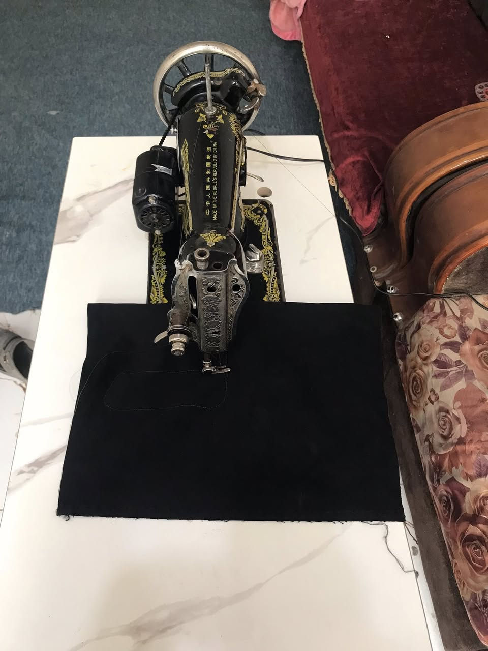 مكينة ام الفراشة اصلية شغالة على الفحص مكينة وماطور ودواسة وميز السعر ٦٠ وبيه مجال مكان حي ميسان ***********
