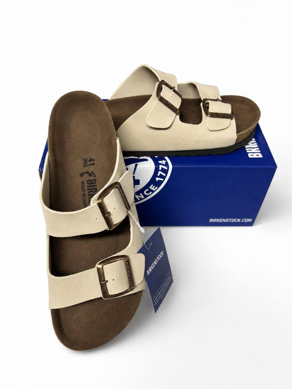 📞imalattan Toptan sipariş ve bilgi: https://wa.me/905306924868
📲 Telegram: https://t.me/miuterlik

🌟 yeni sezon Birkenstock 
🌟 Takım: 8'li asorti Fatih, İstanbul


**إذا كنت صاحب هذا الإعلان وتريد حذفه لأي سبب، رجاءا أرسل رسالة إلى الدعم الفني**