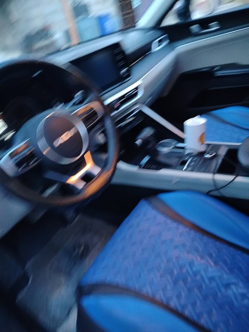 سياره K5 للبيع موديل 23 خليجي سياره بيه قطعه وحده صبغ جاملغ خلفي فقط صبغ ماشيه 87 السعر195 وبيه مجال هذا رقمي الشراي فقط يتصل ***********
