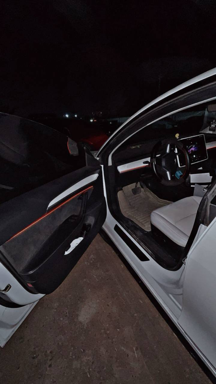 تسلا مودل 3 موديل ٢٠٢٣ كلين تايتل داخل ابيض نضيفه فول السياره ماشيه ٥٧ الف كيلو عليها اضافات من كت دفيوزر ولحيه ودوسات وسبايدر  وغيرهن واضائه داخليه تحكم موبايل والسياره نضيفه كلش الى درجة وبلعافيه ع ياخذها  استفسار 
***********
