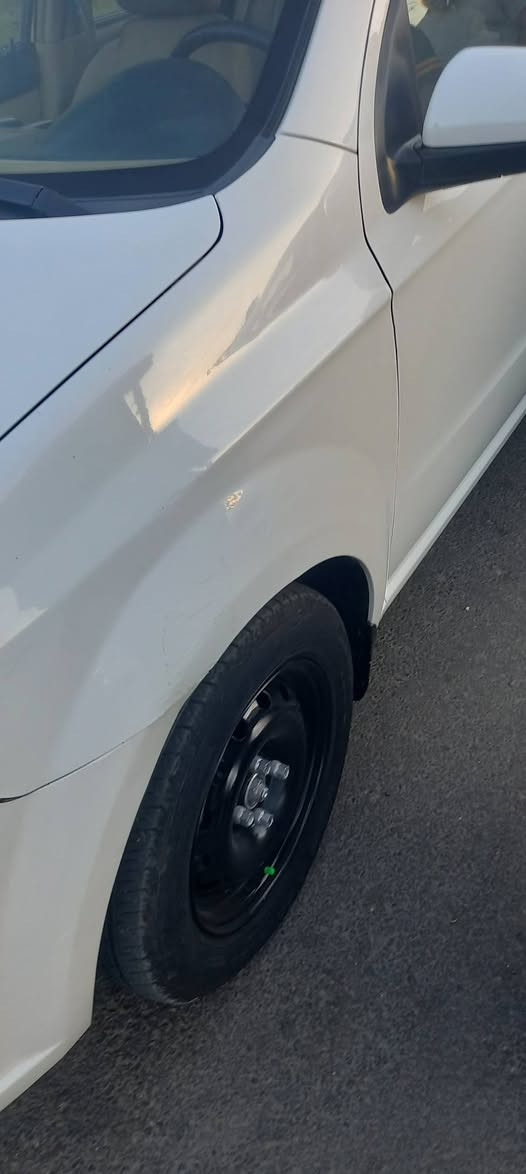 السلام عليكم 
افيو الشركة العامة محرك مفتوح رقم بغداد انكليزي بأسمي بدون صبغ مكينةوكير وتبريد جديد للإستفسار أكثر الاتصال بالرقم ***********
السعر ٧٥ ورقة العنوان بغداد

