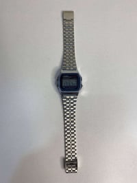 ساعة • توصيل