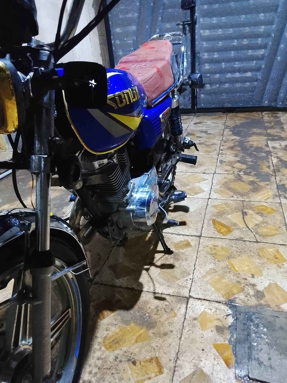 سلام عليكم:
دراجه ناريه للبيع 
نوع روبر 5 كير
دراجه أحله من الصور 
كهربائيات كامله 
نشاط فول 
مكان صلاح الدين بيجي 
للأستسفار: ***********
