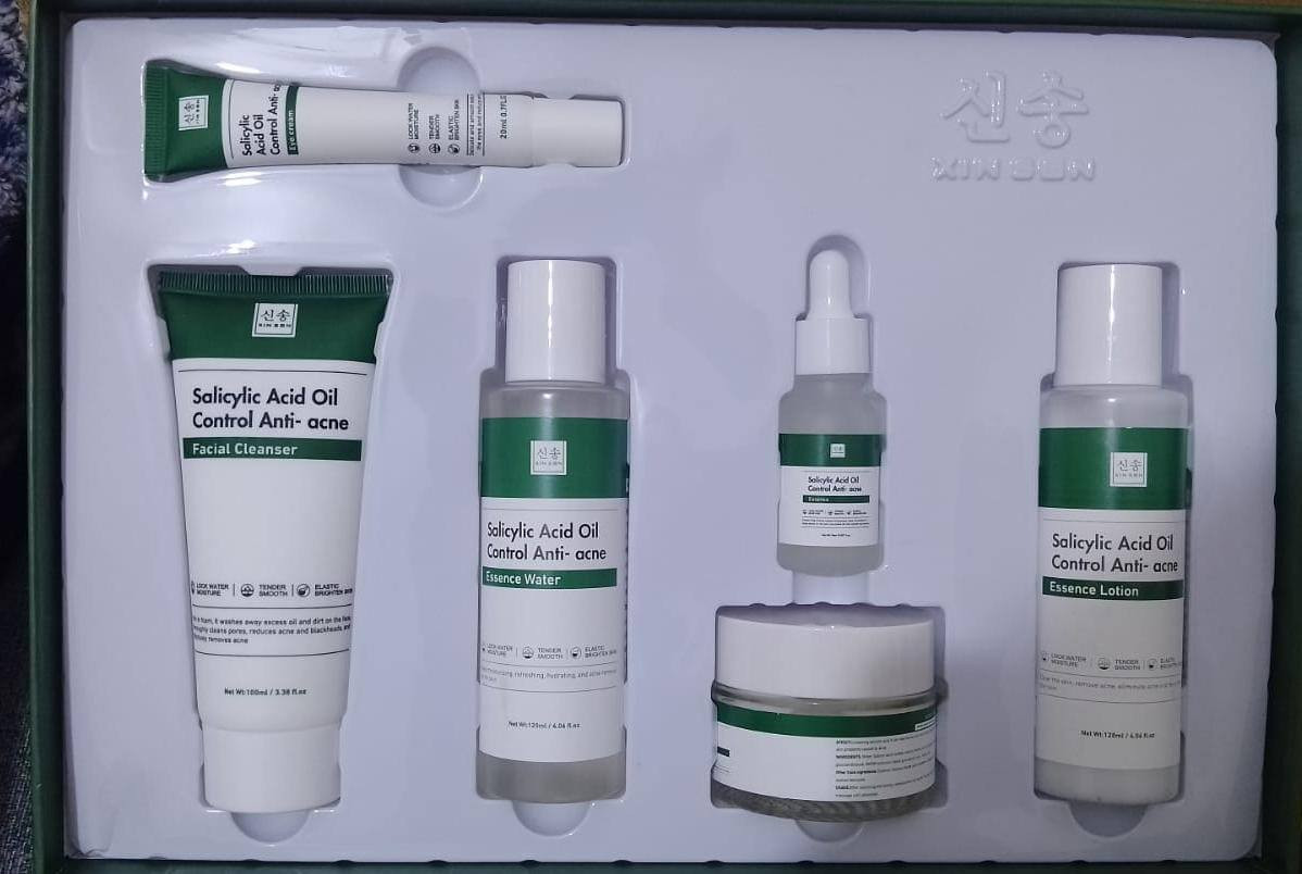 بكج متكامل للعنايه بالبشره المعرضه لحب الشباب A complete package for the care of acne-prone skin
متوفر


**إذا كنت صاحب هذا الإعلان وتريد حذفه لأي سبب، رجاءا أرسل رسالة إلى الدعم الفني**