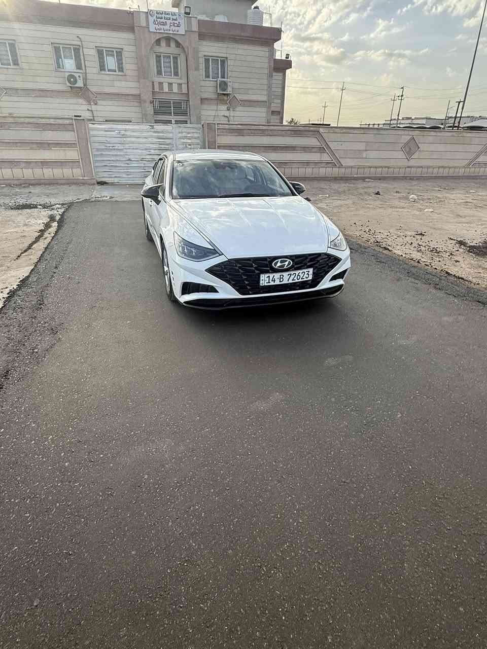 السلام عليكم شونكم اخوتي سوناتا 2023 حره بصره بااسم صديقي سياره بلكارتون ماشيه 26 الف بيها جاملق وبنيد ولغد بي تعديل بعد صوره الضربه موجوده بلنشر مواصفات عاديه مكينه 2500 بس الجاملق والبنيد والباقي كفاله عامه مكينه كير كفاله حداديه كفاله تايرات شرط ماصارلهن شهر سياره صدك ماذب عليها لعب مكاني بصره كرمه علي ***********يولد للتنويه سياره بدون مراوس بيع فقط ومااعتقد اكو هيج سعر بيضه وحره ب157 وبيها مجال بسيط وبخدمتكم
