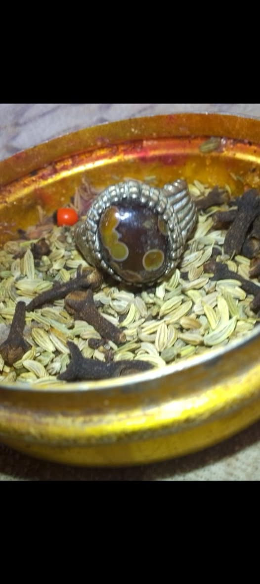 خاتم سليماني نوادر عيون صريحه 
للبيع 25الف معه توصيل. ❤️


**إذا كنت صاحب هذا الإعلان وتريد حذفه لأي سبب، رجاءا أرسل رسالة إلى الدعم الفني**