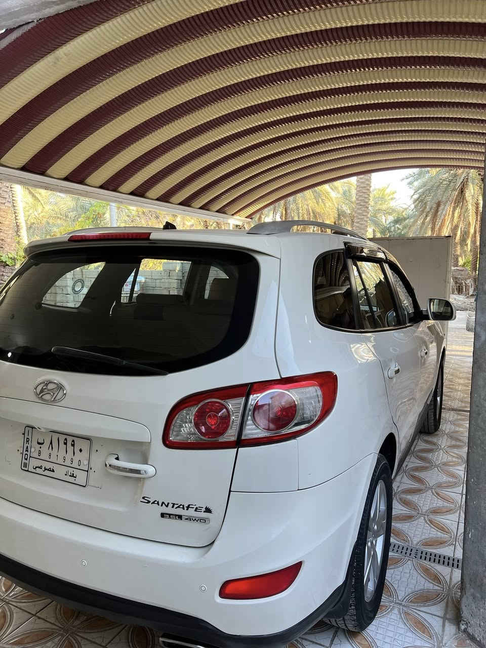 من رخصت الادمن المحترم 
للبيع سياره سنتافيا موديل 2011رقم بغداد فول واحد عله واحد 
موصفات
فتحه سقف
كشنات كهرباء
شاشه كامره حساس امامي خلفي
3قطع تبريد 
7راكب 
4بصمات
حجم المحرك 3600مامفتوح
الكير سليم
تخم تاير جديد 
حداديه 100%
الضرار
باب صدر بيه صبغ ماشره بل منشور وباب سايق بيه بارد فقط والباقي كفاله عامه تراي وين مايعجبك وفحص وين ماتريد معروض 148بيه مجال اي ستفسار اتصل ***********
