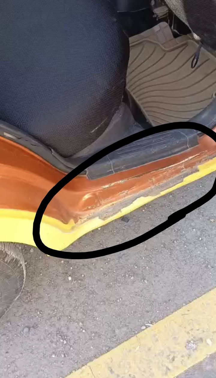 سلام عليكم 
سيارة اڤيو للبيع موديل 2008 رقم نينوى انكليزي 
هيئة وغرامات صفر
ضرر الدوسة وطخة بل جاملغ ممصلحة مثل ماموضح بل صورة
محرك كير شرط منضومة تبريد جديدة بل كامل تاياتها الكدام جدد والورة فوك النص عمر
ملاحضة شرط التحويل 
#السعر 55 وييها مجال
‏‪***********‬‏
