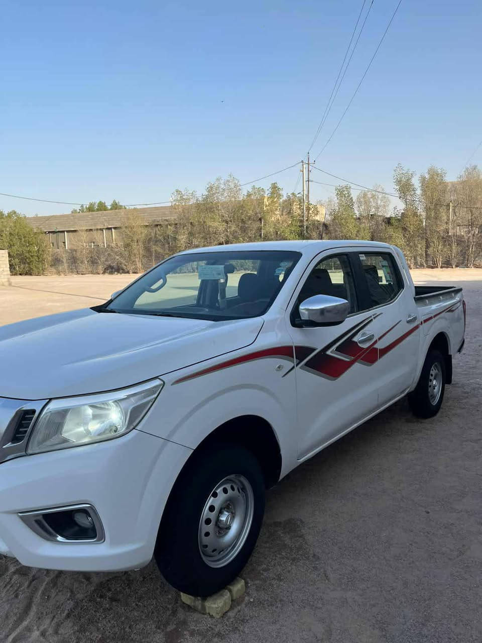 السلام عليكم خوان نيفاره 2017   رقم أربيل سنويه منتهيه السياره جاهزه حداديه تخم تايرات السياره حلوه ونضيفه وبيه بارد بلبنيد قليل كلش السعر 135 وبيه مجال قليل مكان كرمه أبو صخير /***********
