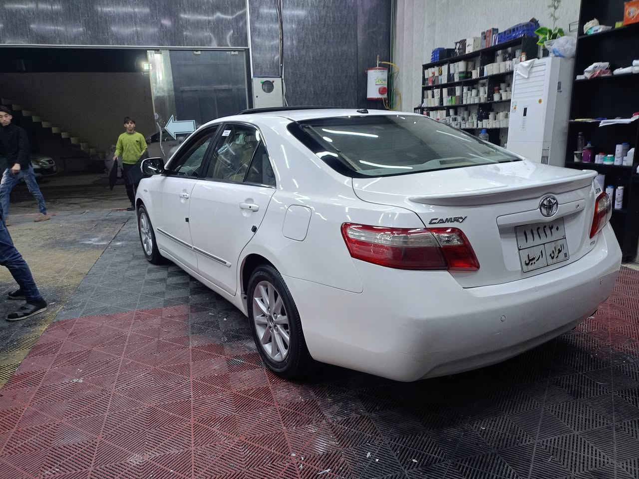 كامري خليجي 
موديل2009 رقم. اربيل
كلين بدون صبغ
انكليزي الجديد 
 فول مواصفات تحويل مباشر
سلايد روفت طكتين تحكم 
استيرن كروز سرعة بردة
 صاج ملكي تبريد ثلج 
تدفئة ويل كب عدد5 طخم 
تاير صدر خلفي امامي 
كير محرك2400 اربعة 
للأستفسار(***********)
