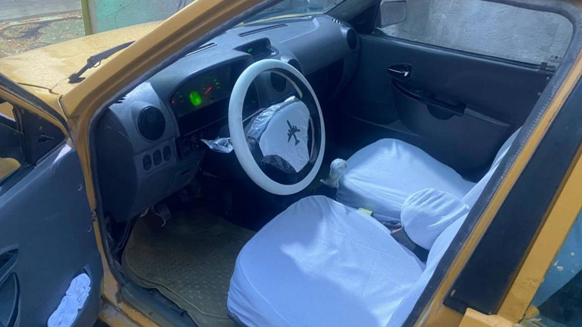 السلام عليكم للبيع سايبا موديل ١٤ مصبوغه جماليه بيها خياس بالدوس مصفره هيئه وغرامات سنويه لل ٣٠ حداده جديده تايرات جدد كهربائيات كلها شغاله لايتات زنون مكينه جديده بس الكير الثاني يفلت والتبريد نقص بس كمبريسر القديم كض وذبيته جان شغال تبريدها  السعر ١٩ وبيها مجال العنوان الزبير مامتواجد علا النت اتصال فقط ***********
