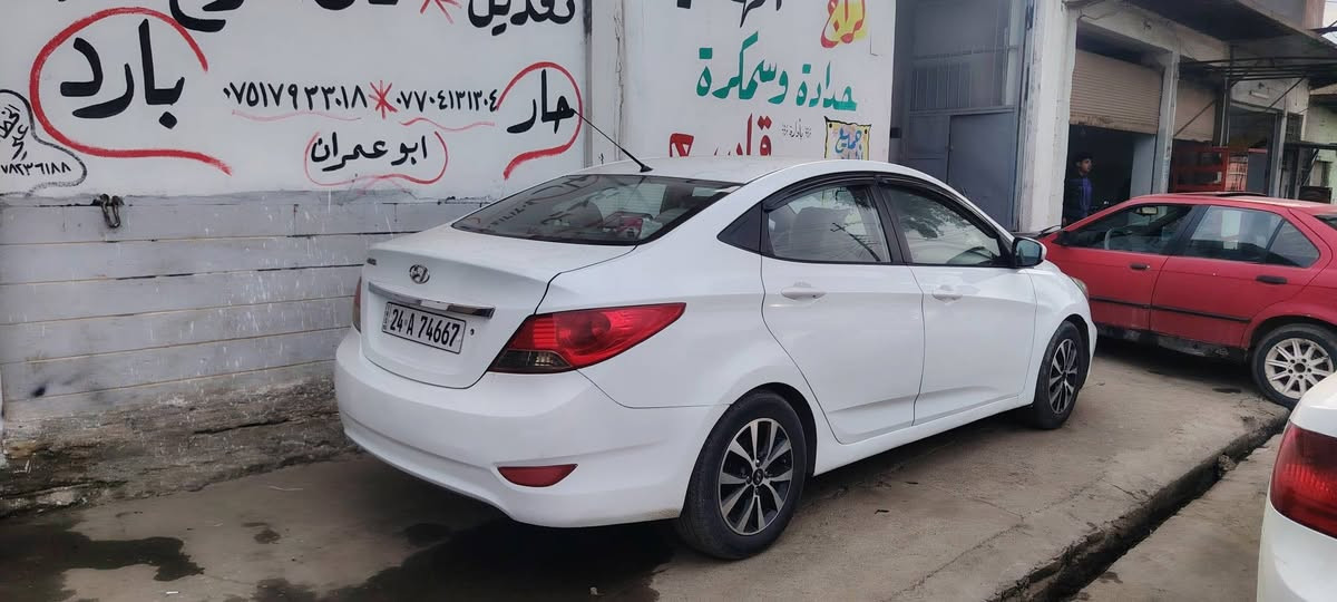 اكسنت 2011
سياره فول محرك 16
كابون مسجل 
سياره بسمنه
قطعتين صبغ بدون دواخل شرط
تبريد تدفئه شغال ***********. ***********
مكاني موصل الايسر
