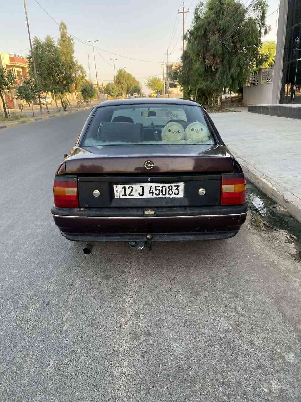 فكترا موديل 92 حجم 20 صبغ عام محرك كير نضيف وايرمنيه كله شغاله قفل مركزي بيها طخه مثل ماموضح بل صوره سعرا 30 قفل *********** العنوان موصل جانب الايمن
