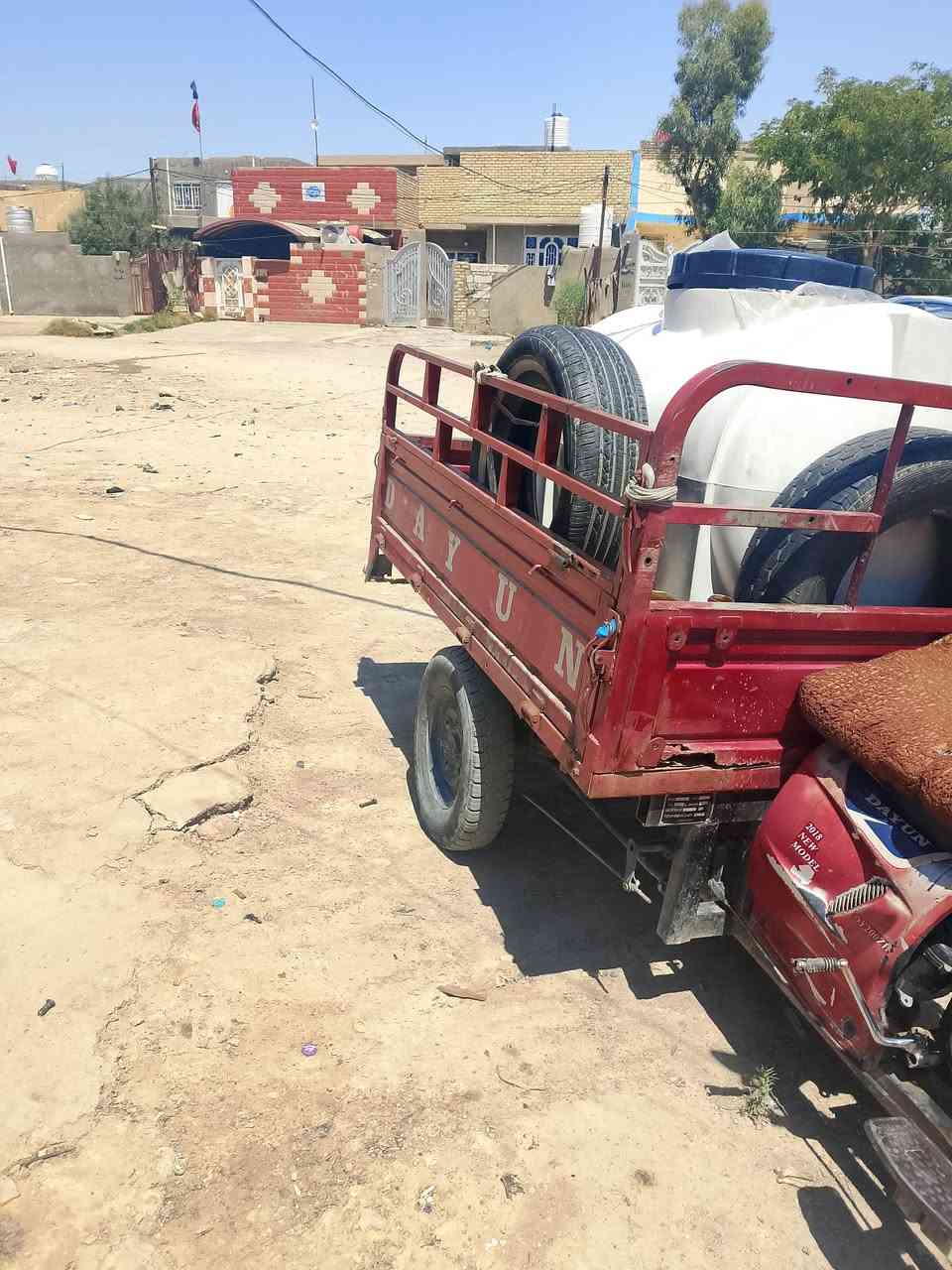 ستوته للبيع مديل 16 المكان حي الحكيم نزلت بيت خليفه السعر 900وبيه مجال اوراق الانتصال ع الرقم ***********
