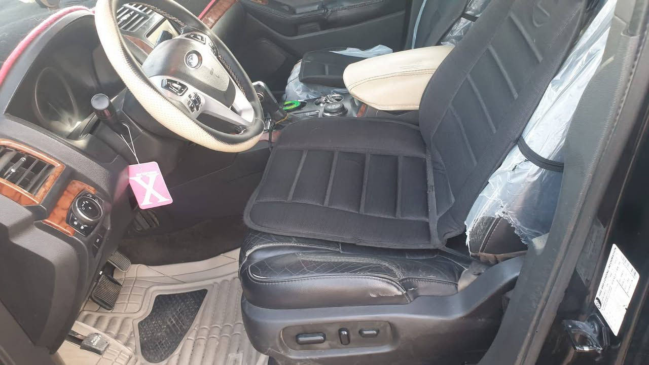 سلام عليكم
فورد اكسبلور 2013
سياره نضيفه ارقام نكليزي هزه جديده سنويه لل 2027
شرط تحويل 
سعر 125 وبيها مجال حك جيه مكان سياره كربلاء 
***********
