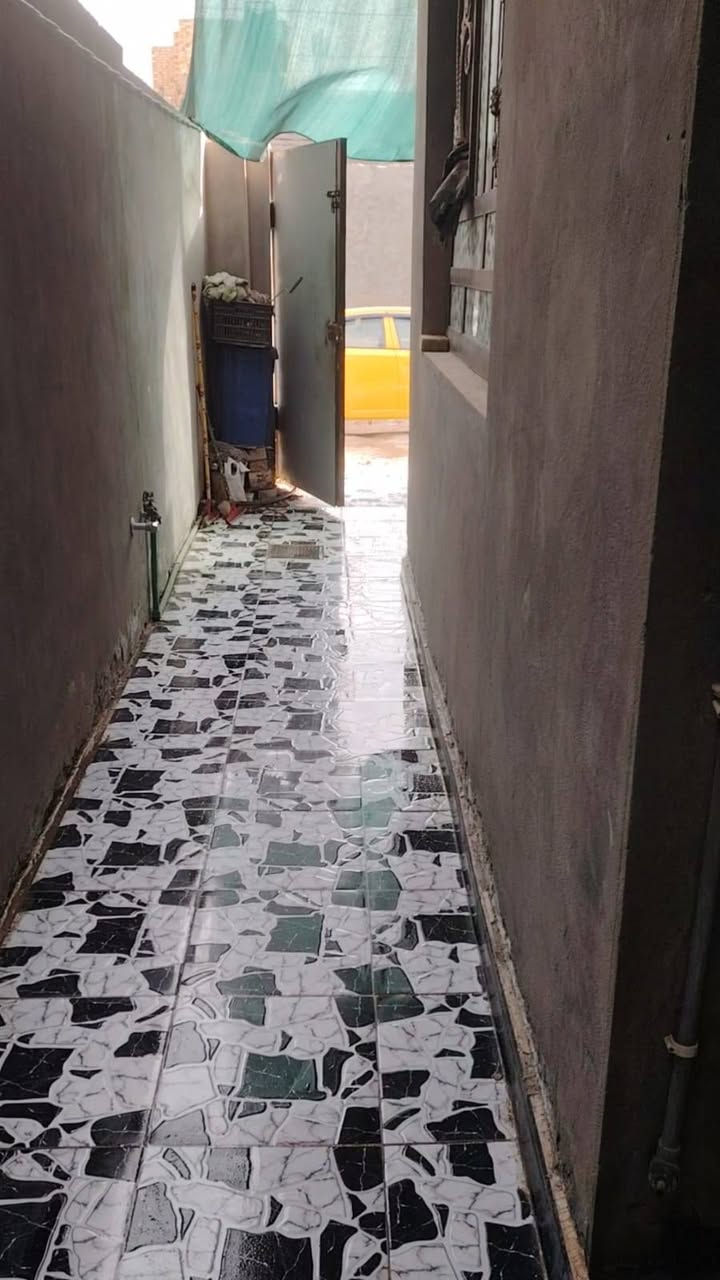 ⭕️ دار للبيع_طابو زراعي سند 25 بناء حديث مابي اي نقص خدمات كاملة 
⭕️الموقع /حله /حي الصدرين  الفرع مقابل المولدة
⭕️عرض الشارع 8
⭕️ المساحة -
100) (5✖️20)
يحتوي الطابق الاول ع //1غرفة نوم➕كلدور➕صالة➕مطبخ➕ منور ➕ مجمعات صحية 2
يحتوي الطابق الثاني ع /
غرفة نوم
السعر٦٤ وبي مجال  ويرهم مراوس بيت مساحة اكبر 
      للمزيد من التفاصيل الاتصال او واتساب
***********
