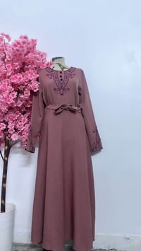 مقاس ٤٢-٤٤ • ملابس