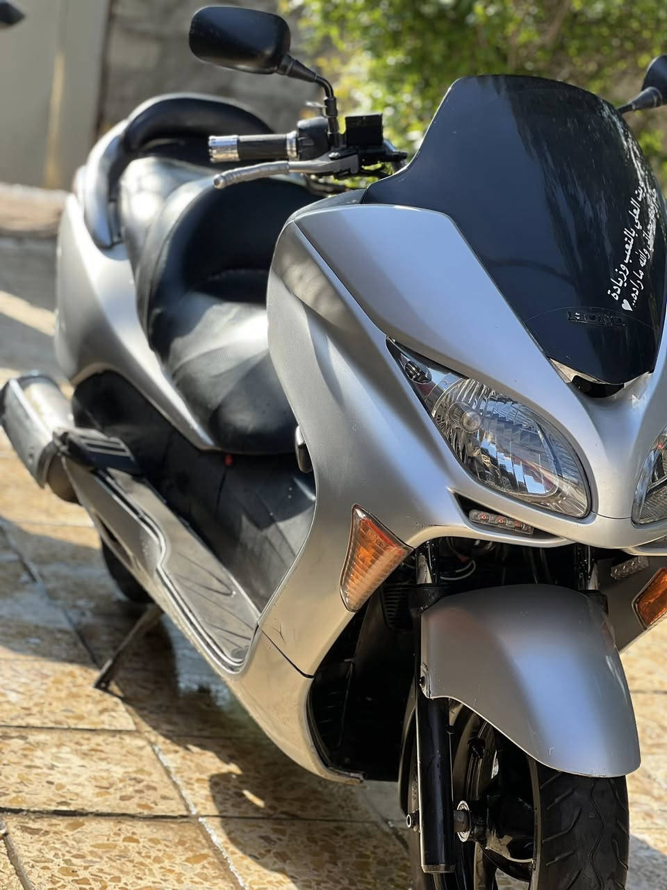 السلام عليكم اعيد النشر بسس الوعود دراجة09كلش نضيفه ومرتبه كفرات مرايه زوج تايرات جدد كير ملغي شلعة معدل تجي تشوف احلة من الصور (سعر 950وبيهة مجال)مكان بغداد الزعفرانيه او المدائن ***********
