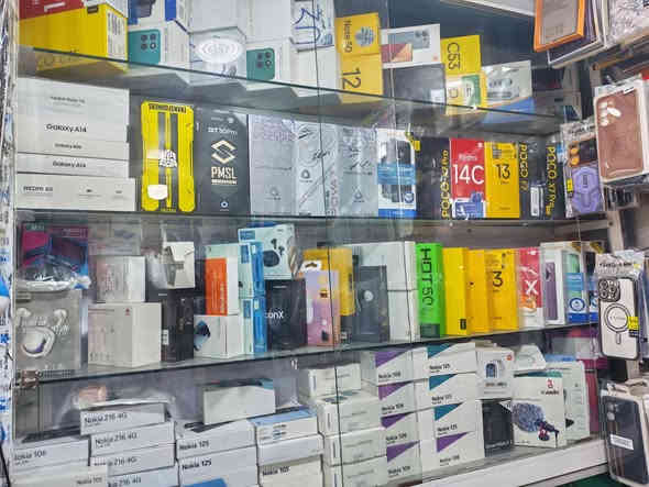 مركز الحوراء عليها السلام للهاتف النقال يقدم لكم كافة الاجهزة الجديدة و المستعملة بأسعار مناسبة....
◀️ مجموعة من اجهزة الايفون الاصلي والوكالة مع الضمان الحقيقي
◀️ اجهزة اقتصادية تبدأ من 40 الف صعوداً
◀️ اجهزة متوسطة وأخرى #فلاكشيب بأسعار مناسبة
◀️ ايبادات وتابلتات بأقل الأسعار...
◀️ اكسسوارات لكافة انواع الاجهزة الحديثة والقديمة...
◀️ ورشة صيانة احترافية ودقيقة...
العنوان الناصرية الحبوبي مقابل جامع الشيخ الناصري قرب أسواق البنفسج ➡️
📱 ***********
