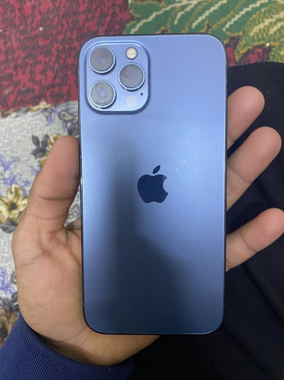 آيفون 12برو ماكس
ذاكره 256
بطاريه 80 بلادي
شرق اوسط 
مكفول من فتح وصيانه 
ضمان 5سنوات اذا مفتوح 
نموذج M 
فيس إيدي ✅
شحن✅
سماعات فوك وجوه✅
اتصال ✅
مكان بابل ✅
سعر الجهاز 410وبي مجال ✅
*********** اتصل وتأمر امر
