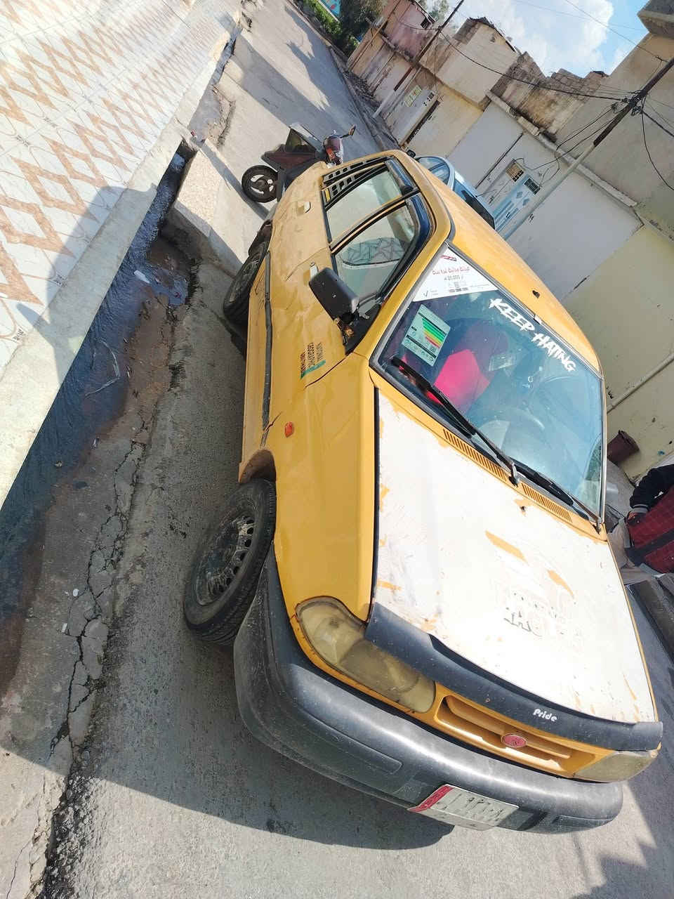 السلام عليكم سايبه للبيع موديل 11 محرك جير الضاف كربون ما مسجله علي هيئه غرامه 350،  المشتري والسعر 10 ورقات بيع مستعجل مكاني حي القاهره ***********
