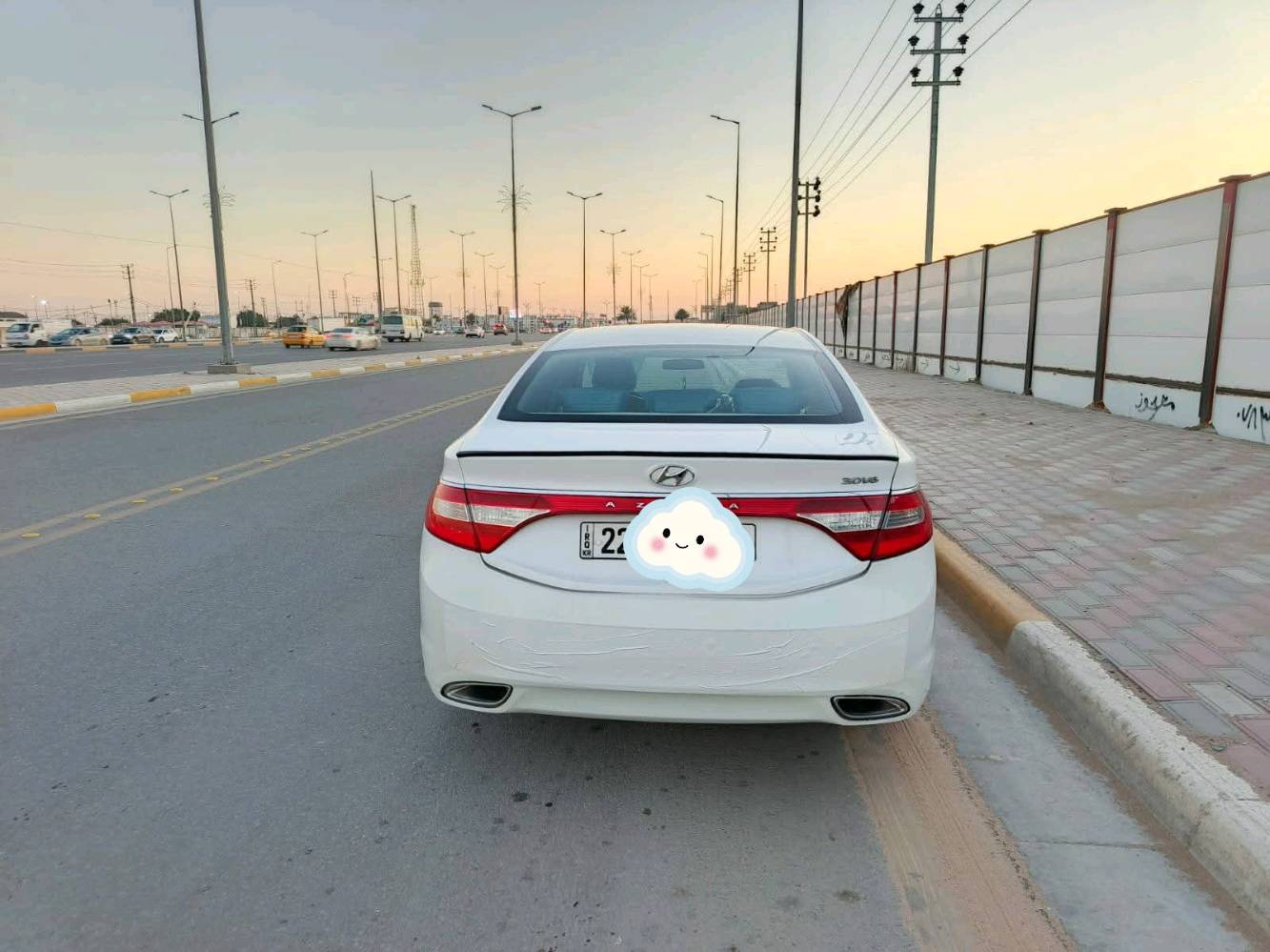 السلام عليكم سيارة ازيرا هيونداي مديل 15 خليجي 6سلندر بيها رشات صبغ كلير بدون حادث بيها خيط تبخير مكاني البصرة أبي الخصيب بيع او مراوس حسب القناعه السعر 107 وبيها مجال بسيط رقم الهاتف ***********