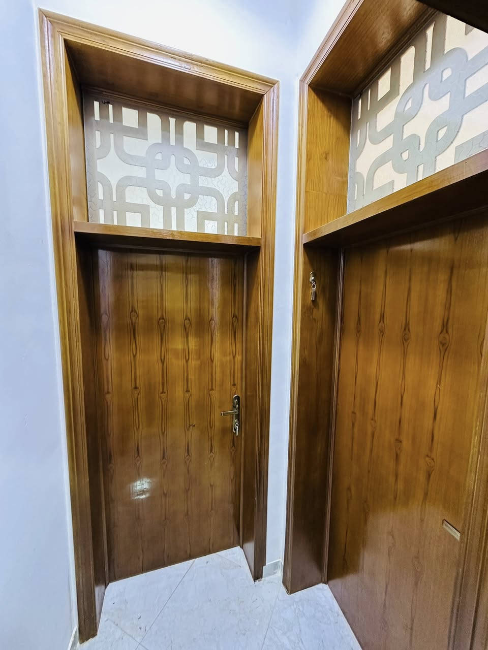 #دار للبيع__مطلوب 50 مليون قرض للأسكان يسدد شهرياً 320 الف

🏡دار للبيع _طابو صرف _حي الأمام قرب المستوصف
  الموقع // حي الأمام __ قرب المستوصف __يطل ع ساحة 
المساحة // 200متر (10✖️20) 

               ✅بناء حديث درجة أولى✅
 
يحتوي الطابق الأول  ع// غرف نوم 2 ➕هول➕مطبخ➕مجمعات صحية2 ➕كراج سيارة 🚙 
الطابق 2 // 2 غرف نوم ➕مجمع صحي ➕هول
الطابق 3 // غرفة نوم 🛌 

  🏫📚نستقبل جميع عروض البيع و ترويجها بإعلانات ممولة 
      للمزيد من التفاصيل الاتصال او المراسلة خاص 

حجي حسن السعيدي            ***********
علي السعيدي ***********_ ***********
حسين السعيدي ***********_ ***********

 📍موقع المكتب  📌 الحله - حي الأمام علي
قرب مول حي الأمام علي (ع) _مقابل صيدلية الوافي
