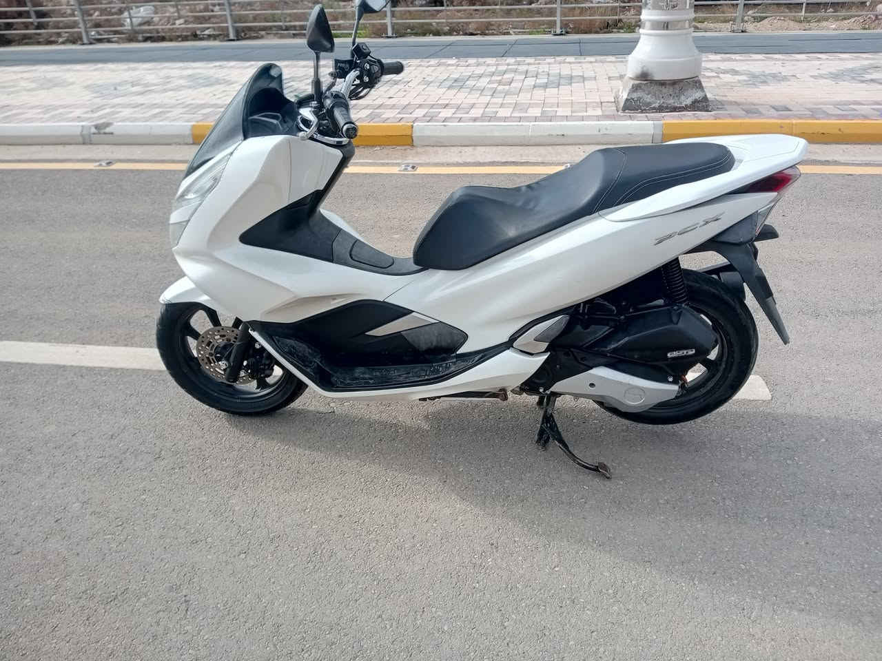 سلام وعليكم بي سي اكس جيل ثالث كفاله عامه
دراجه خير من لله مكينه معدل شعله كهربايات كله شغاله حساس زدحام تدافئه يدات لايت عالي وناصي دبل شاره 

مكينه ناعمه قفل جنطه درجه ما بيه نقص ربع ما ذب عليه دراجه مكانه كوت الاسفسار على رقم بي وتساب او خاص *********** دراجه معروضه 2500وبيه مجال
