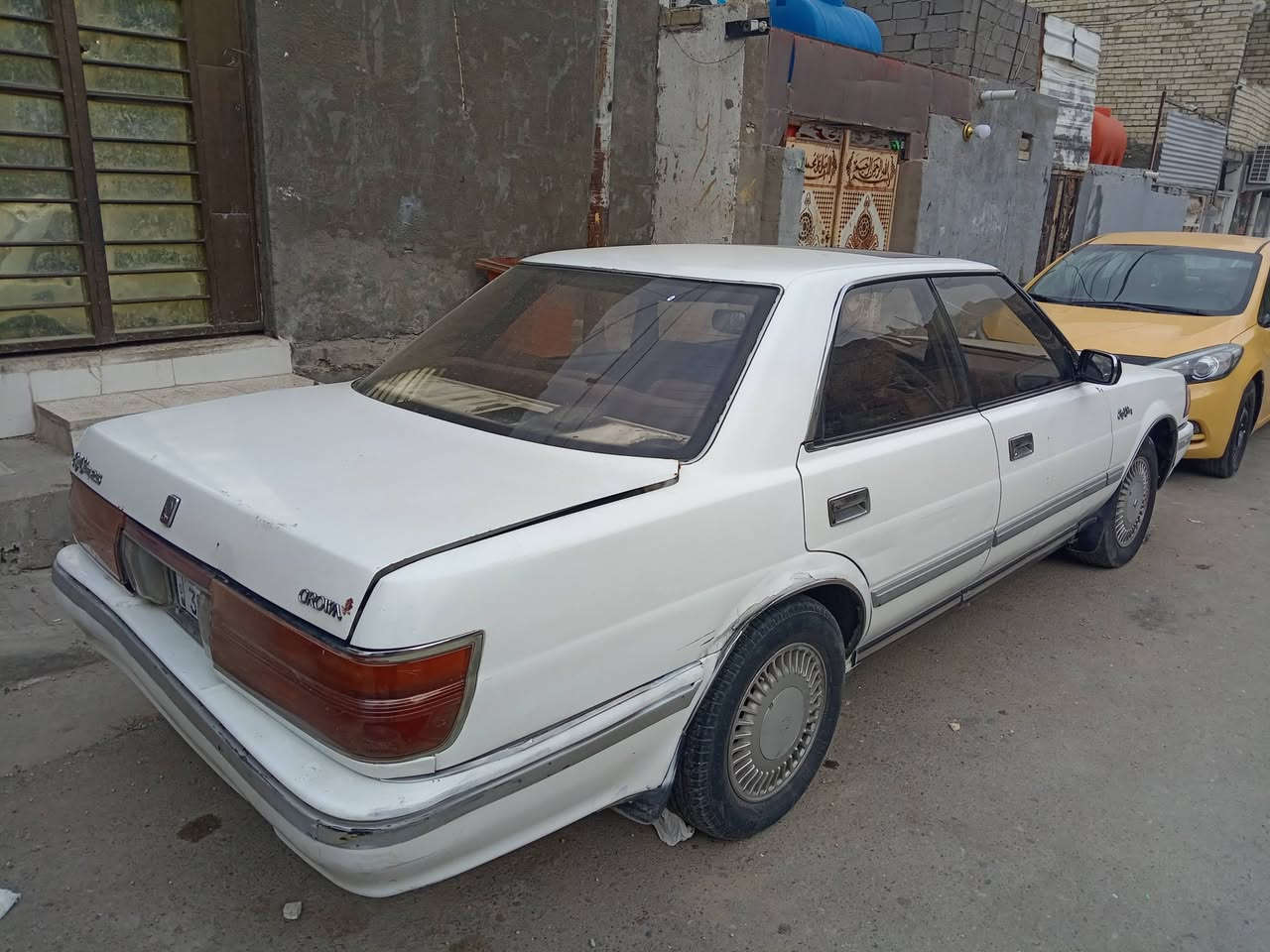 السلام عليكم من رخصة الادمن هارتوب سيدان يسرة بلاد رقم بغداد انكليزي صار شهر من بدلت الرقم ولسنوية المكينة والكير بعدهن بالضمان صدره خلفي وامامي نص عمر كشنات وبطاين دشبول سستم مال حاوية كهربائيات بلاد سنتر لك مكفولة من الظربة القوية والكص ولصبغ عدا الهلالات الخلفية السياره خير من الله مراوس بتكسي سمند بيجو حصرآ رقمي *********** عنواني بغداد ام الكبر
