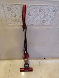 مكنسه كهربائيه شغاله وعل فحص الضرر ماشر بالصوره ملحوم صمغ السعر 8 الاف...