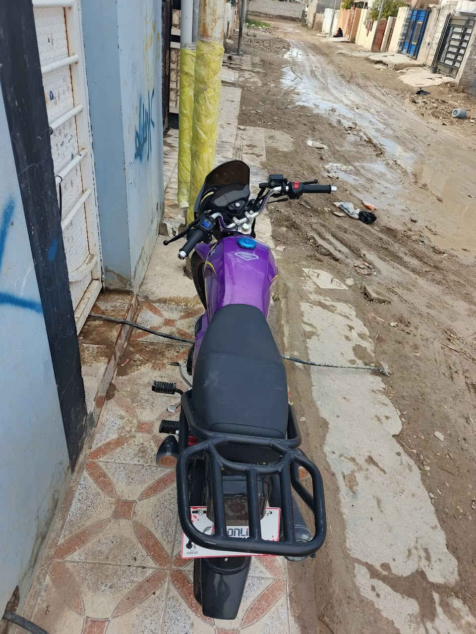 السلام عليكم سونلنك ماكس موديل 25دراجه زلغ مابيها سعر 925بيها شي بسيط صار 3 اشهر من اخذتها مليون و 100 لاتنطي سعر من يمك مكاني كاطون اوراق كامله❤️ دراجه جديده مال بعدها على وضع الشركه ***********
