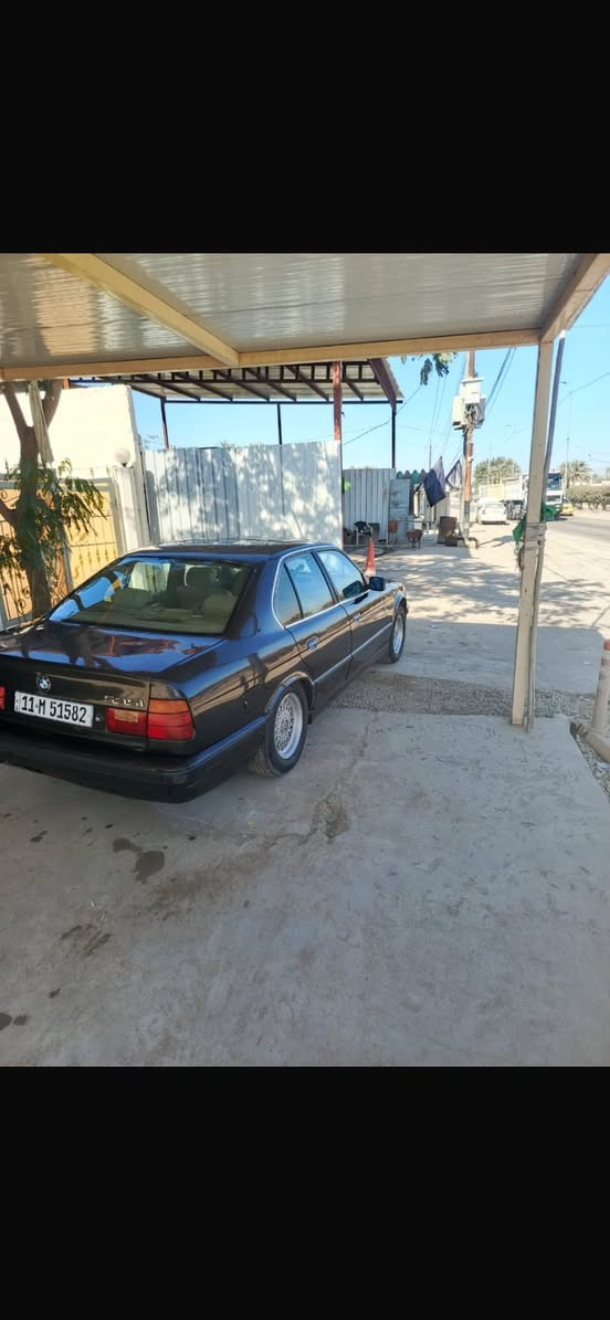 بسم الله الرحمان الرحيم BMW موديل 1991 535 كير مكينة جدد تخم ويل خلية او تايرات جدد حدادية جديدة داخل اوف ويت سيارة جاهزة من كل النواحي مال جناي رقم بغداد دولي اب اسمي مكان السيارة بل جفل سعرها من الاخير 63 او شايف كل الخير الي ياخذها 
***********
