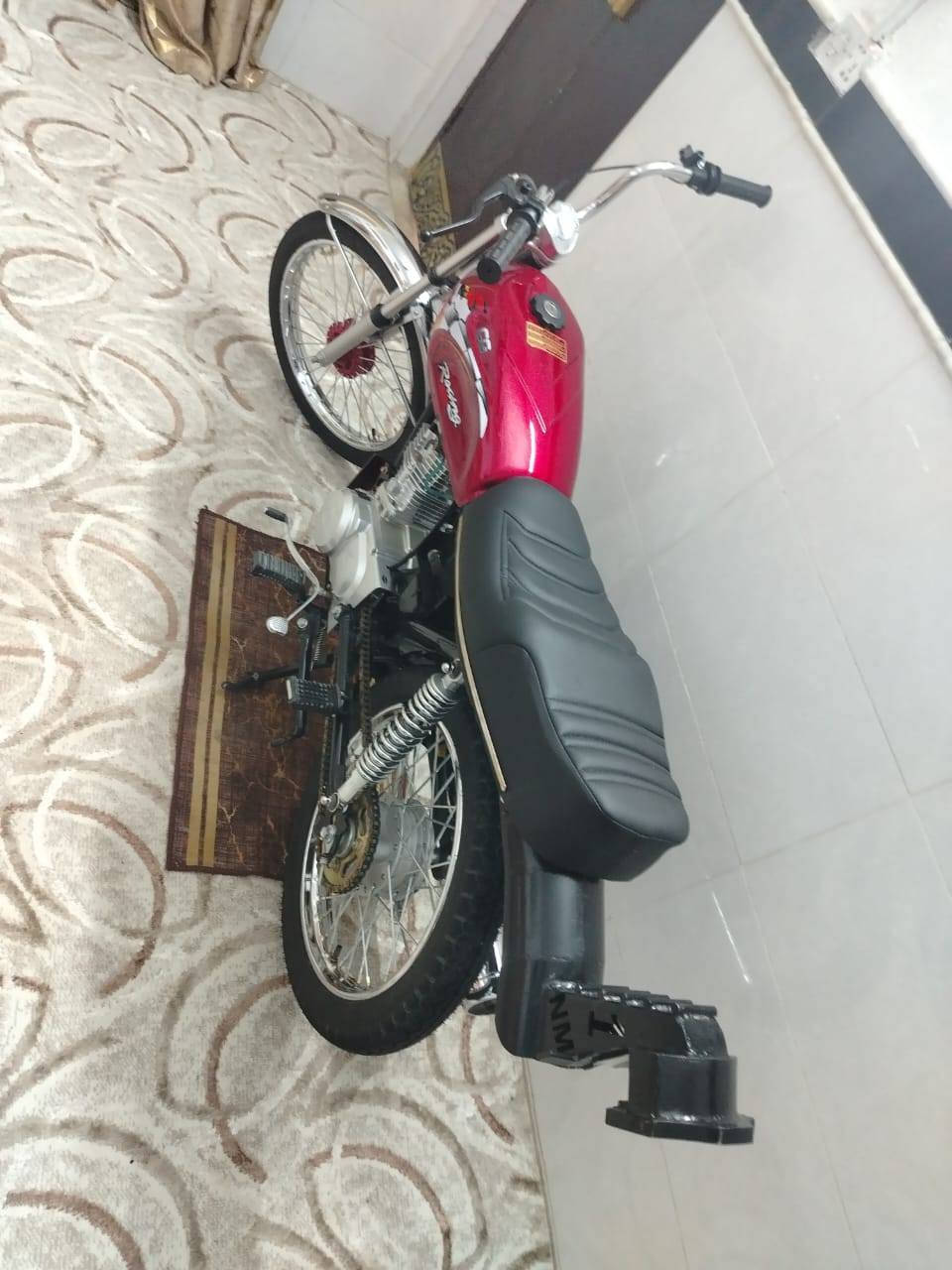 دراجة اوراق اصولي ،،بشارع بغداد الوكيل ،،تعميرة اقل الشهر ...السعر مليون ومية....المكان الماجدية ،،***********
