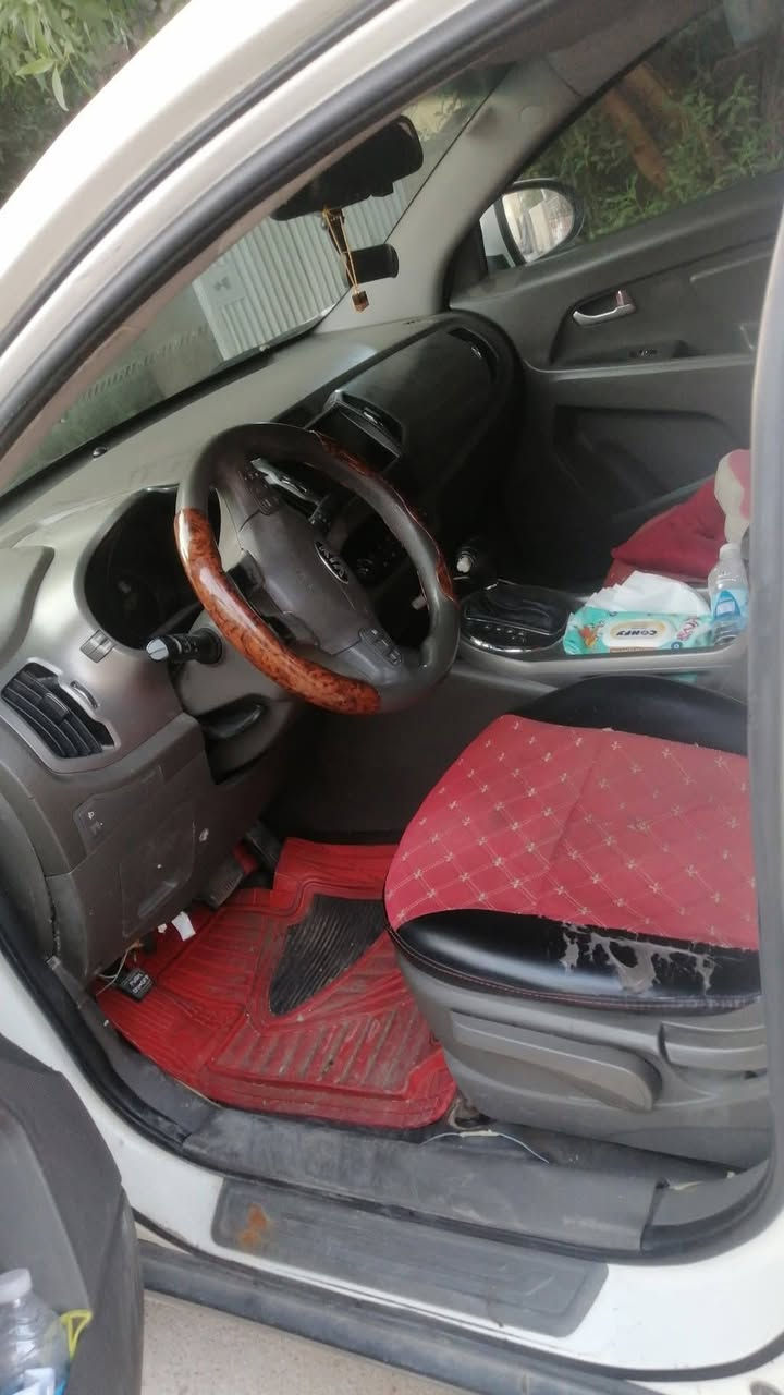 سبورتج ١٤ جفيه خفيفة ومعمره خليجي مكينه ٤ سلندر دوش جاهزة من كل شيء بسم زوجتي رقم بغداد مكانة بغداد اعظميه نقال *********** سعر   شده و٥
