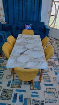 ميز طعام قابل للتوسيع • ست كراسي • بغداد اليوسفيه